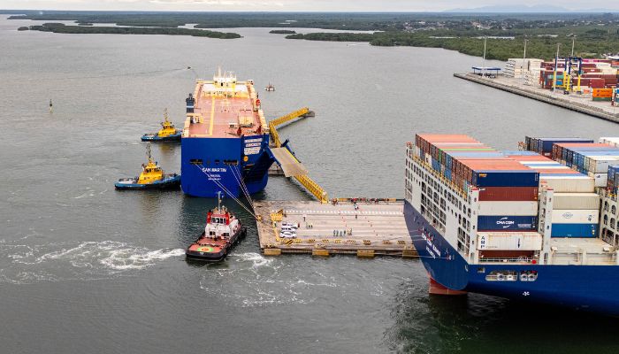Foto: Claudio Neves/Portos do Paraná Porto de Paranaguá recebe veículos de gigante chinesa que retoma vendas no Brasil